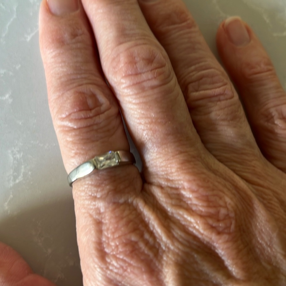 Silver ring size 8 or 9